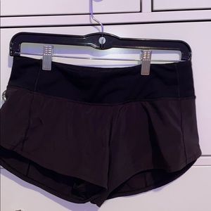 lululemon black speed up short 2.5”